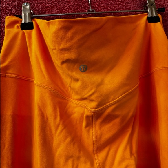 Women's Yellow Cropped Leggings Size 14 Lululemon Align Crop 21” Mango Dream - Picture 2 of 5